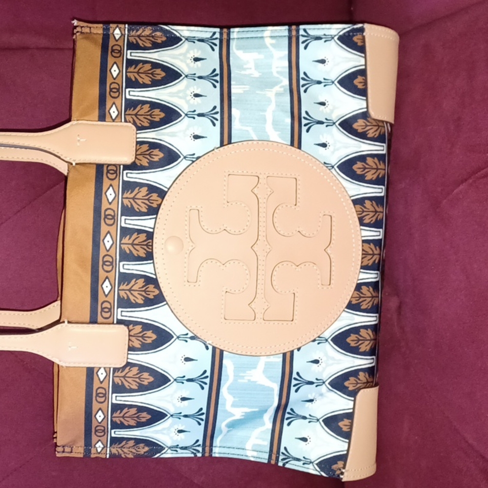 💙🤍Tory Burch Ella tote🤍💙